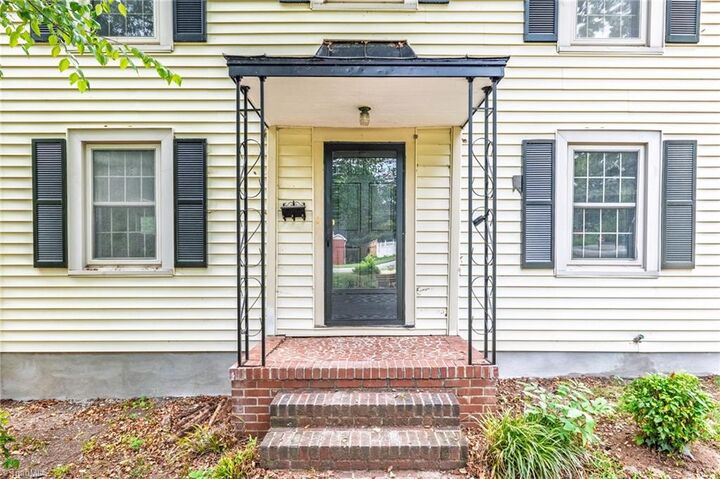 Property Photo:  726 N Caldwell Street  NC 28144 