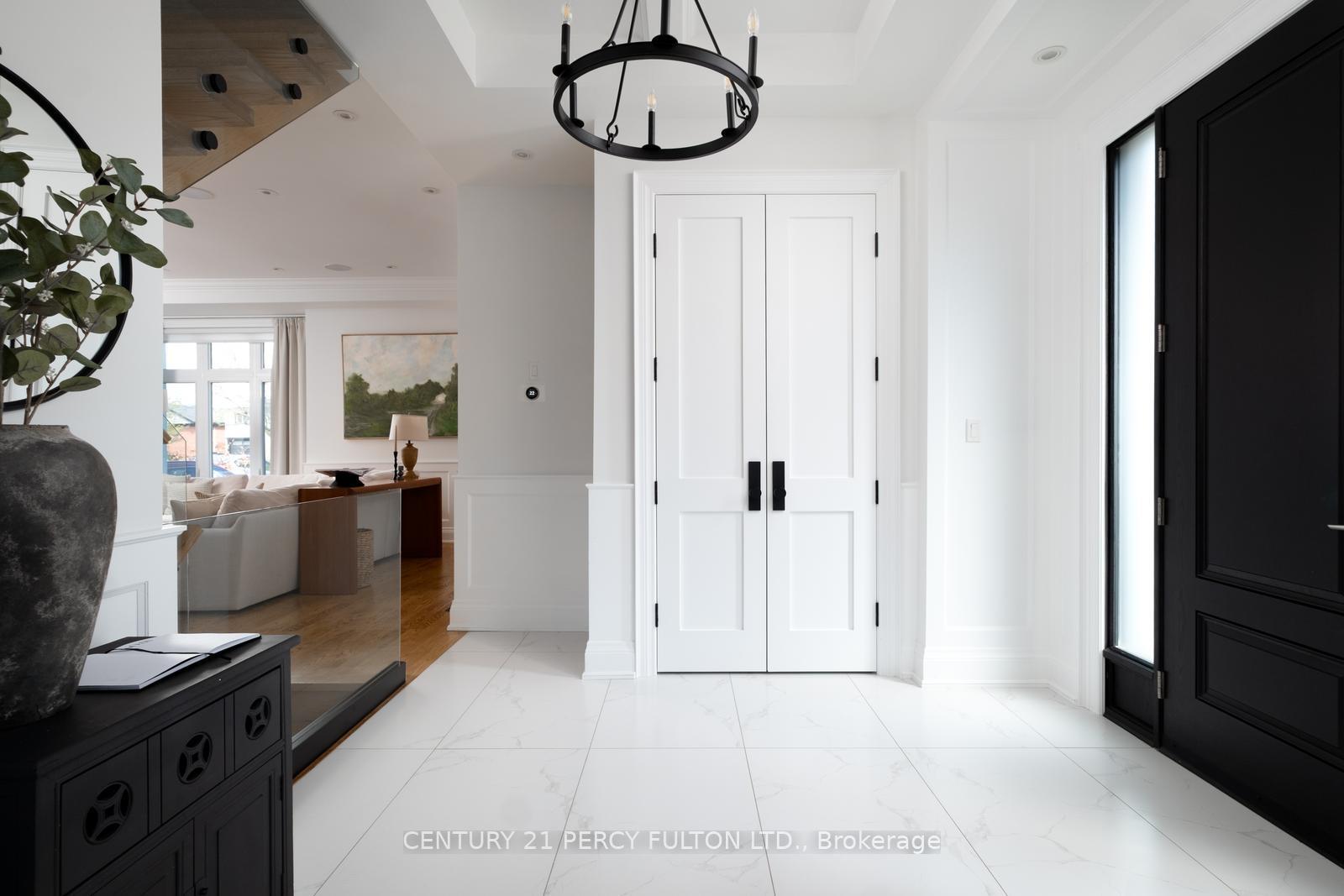 Property Photo:  95 Great Oak Drive  ON M9A 1N7 