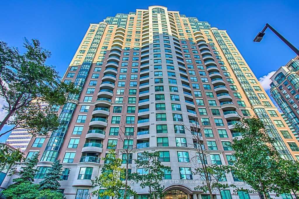 Photo de la propriété:  7 Lorraine Drive 1103  ON M2N 7H2 