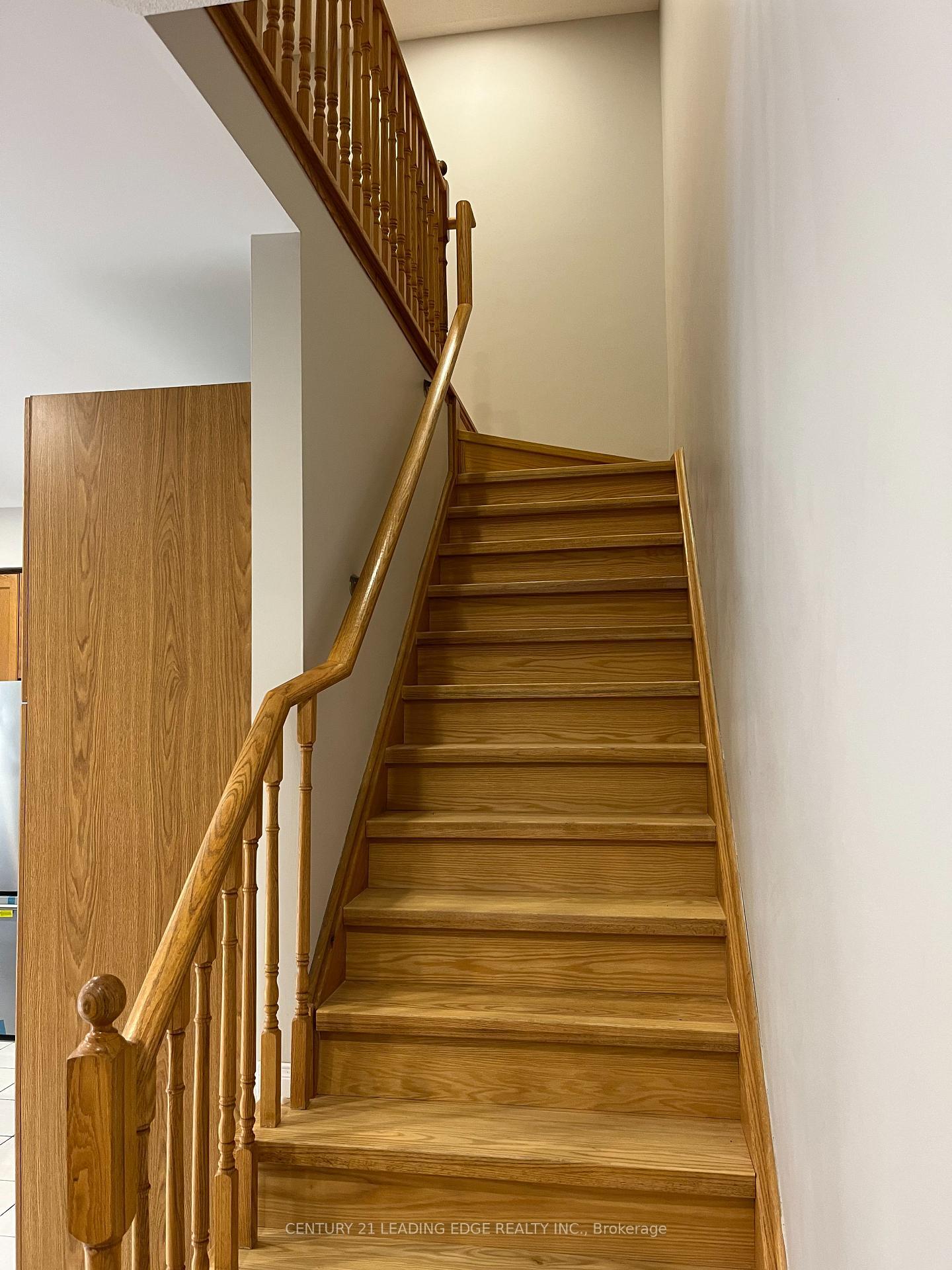 Photo de la propriété: 12 Owens Road ON L6X 0S1