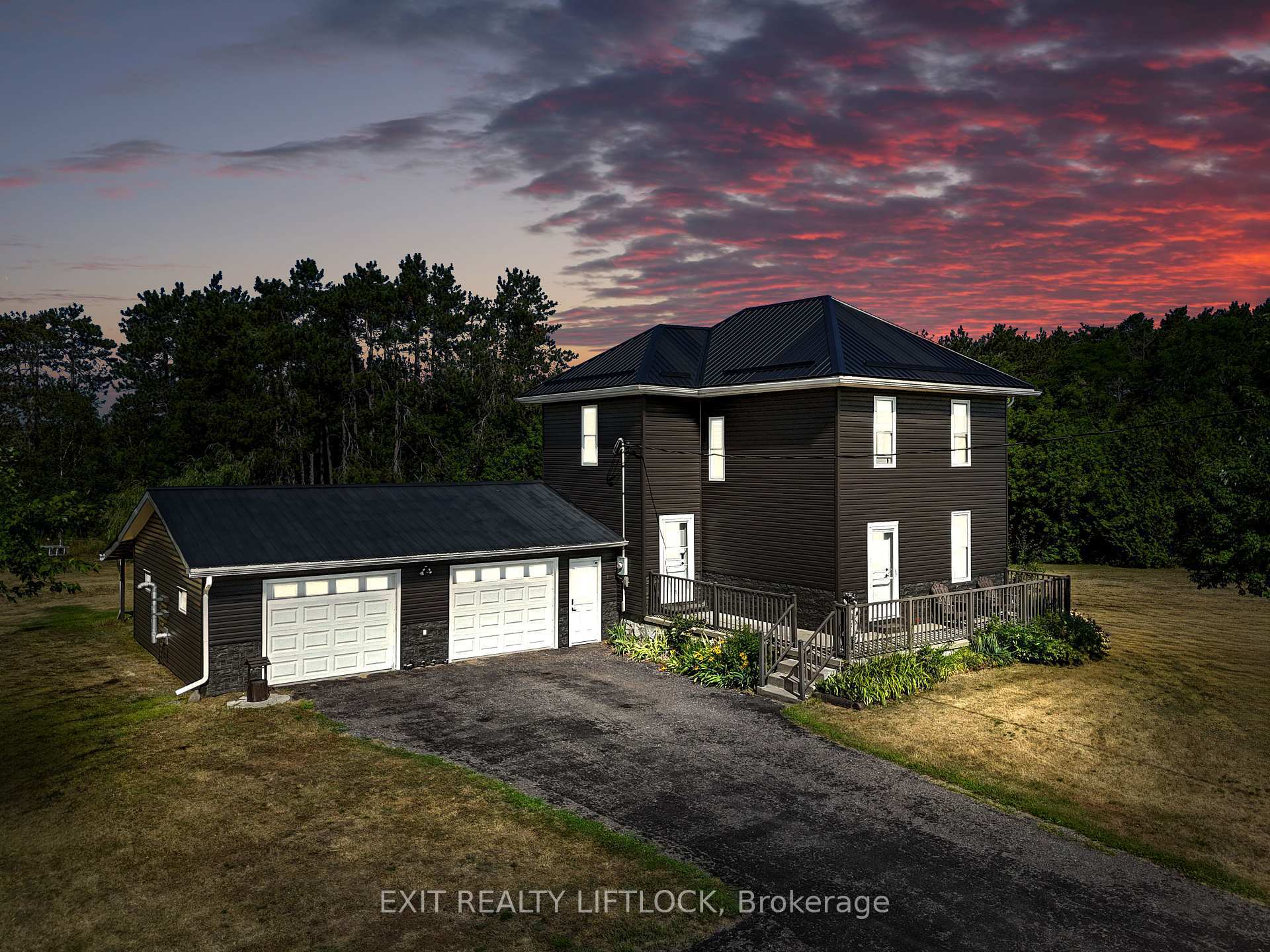 Property Photo: 108 Godolphin Road ON K0K 3K0
