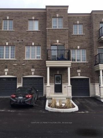 Photo de la propriété:  64 Ferris Square  ON L1E 0J2 