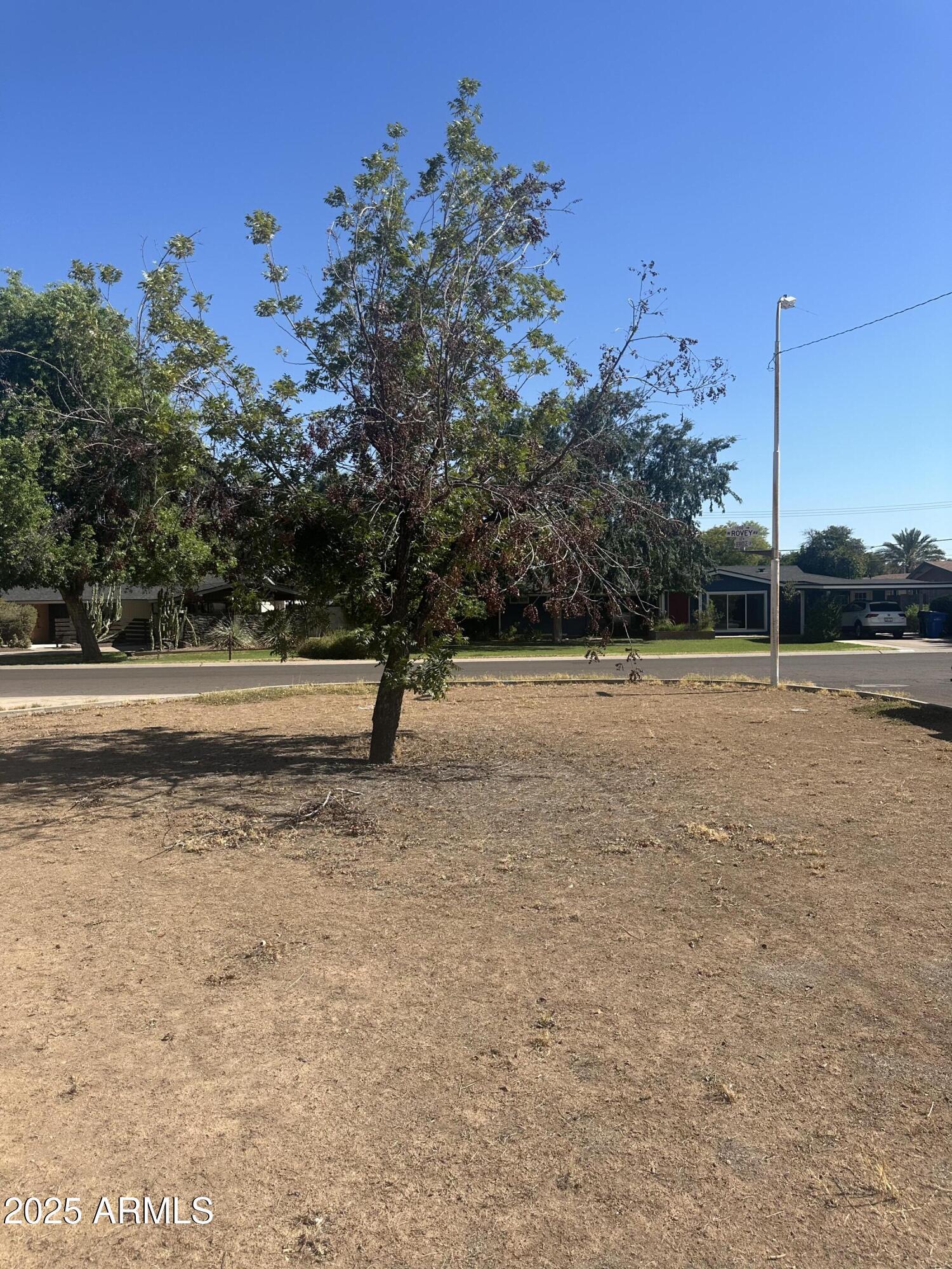 Property Photo: 1216 W Rovey Avenue AZ 85013