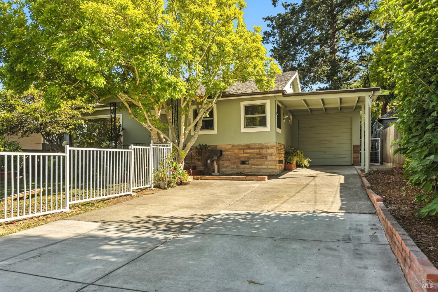 Property Photo: 651 Plum Street CA 94945