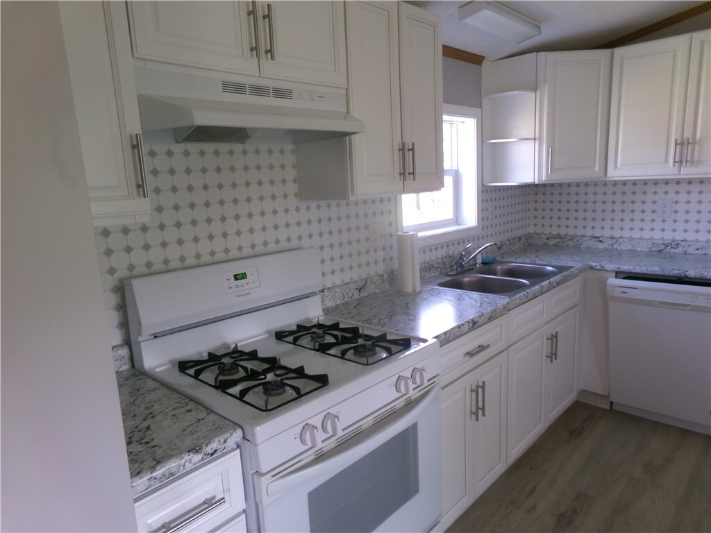 Property Photo:  15 Blue Jay Heights Street  NY 13827 