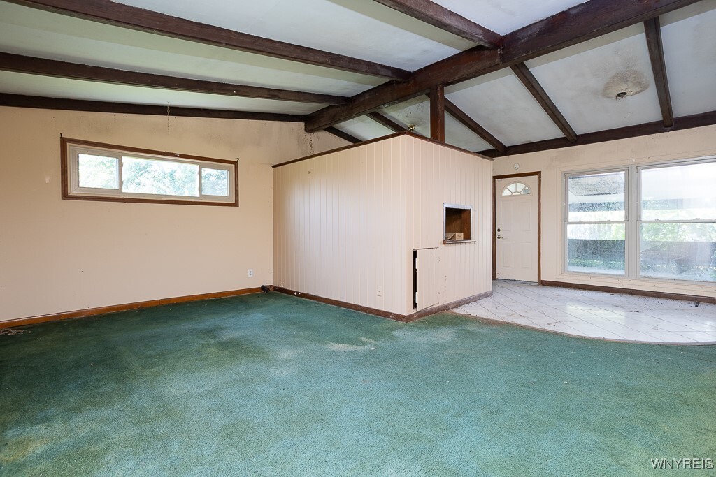 Property Photo: 18 Woodlee Lane NY 14072