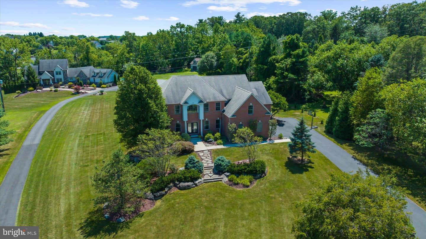 Property Photo:  221 Sonny Drive  PA 18091 