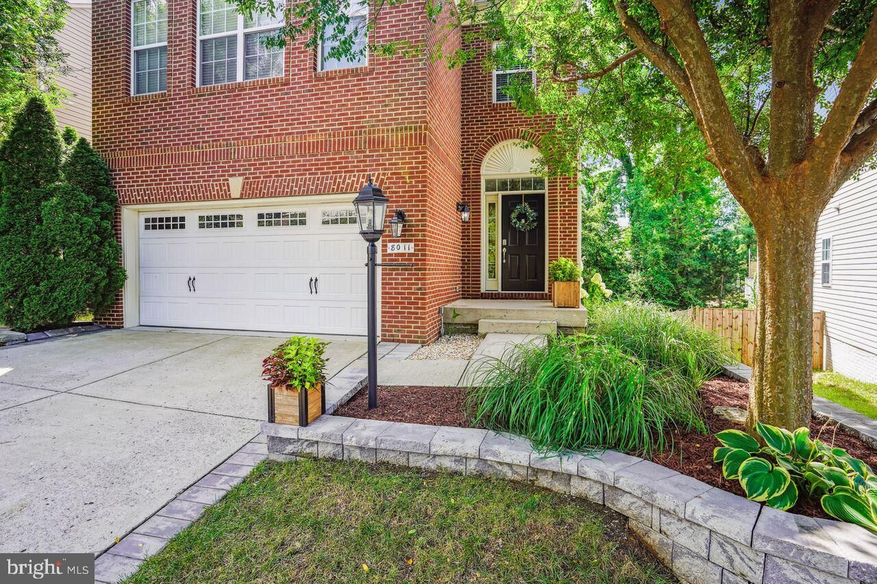 Property Photo:  8011 Annette Drive  VA 22079 