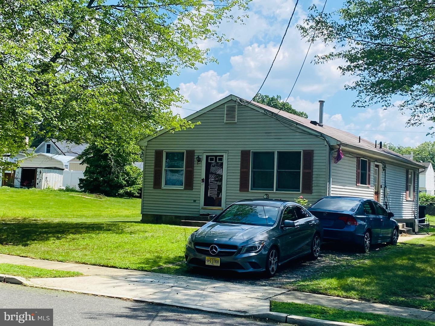 Property Photo: 522 1st Avenue NJ 08096