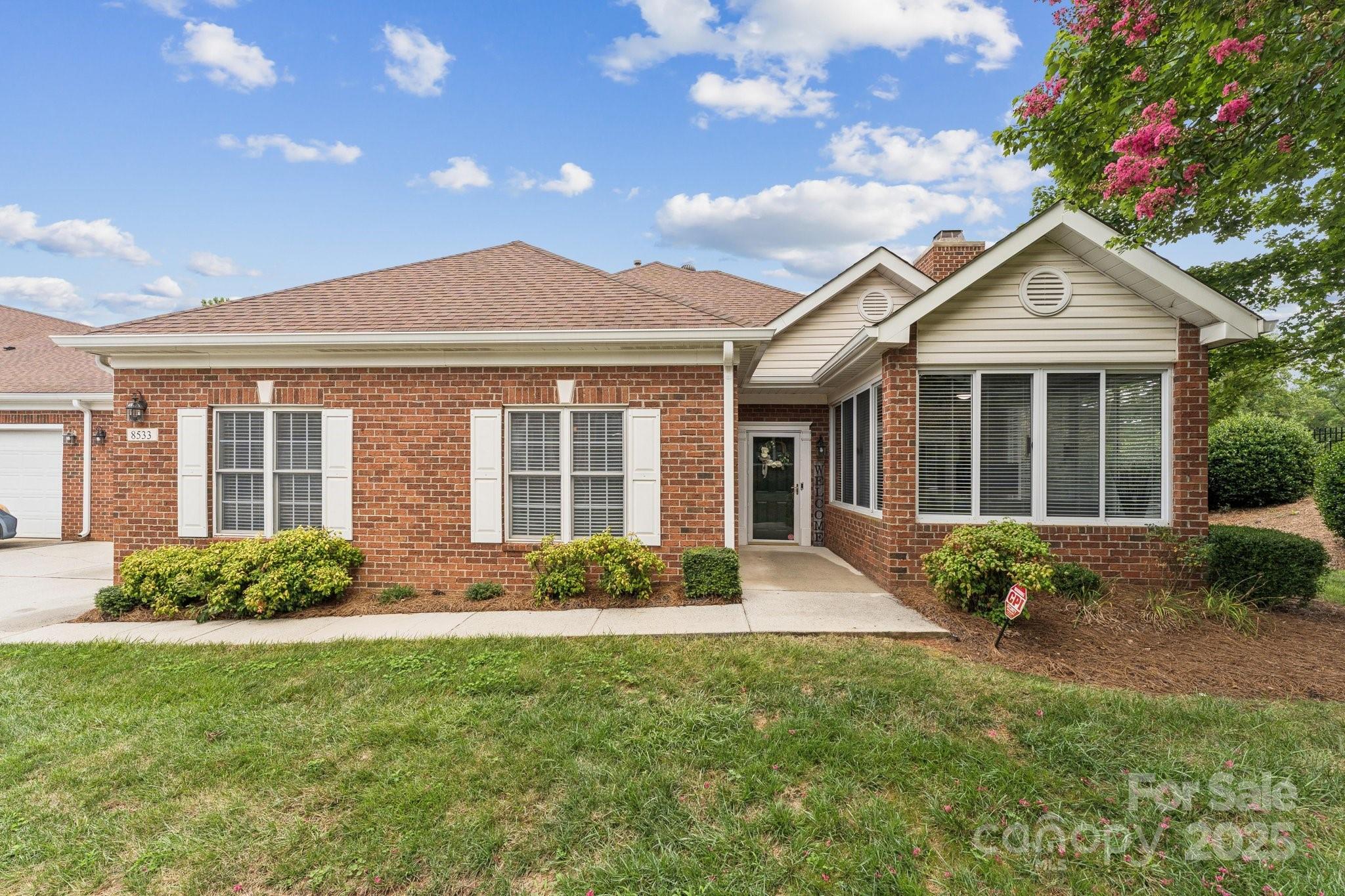 Property Photo: 8533 Windsor Ridge Drive NC 28277