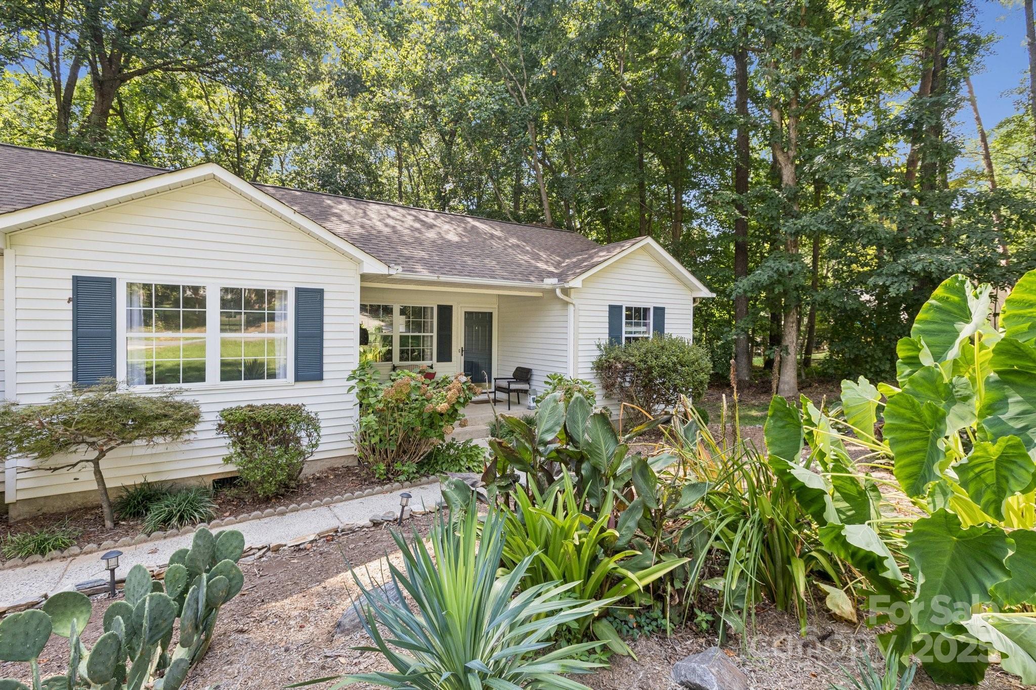 Property Photo: 125 Mills Forest Lane NC 28117