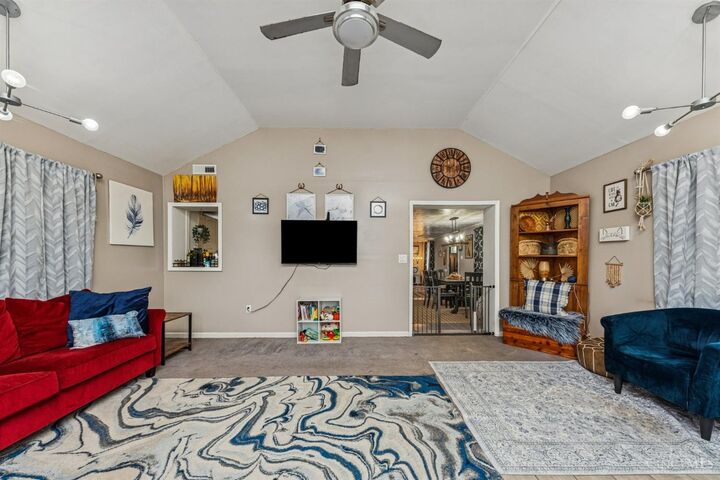 Property Photo: 670 Davis Lane OH 45040