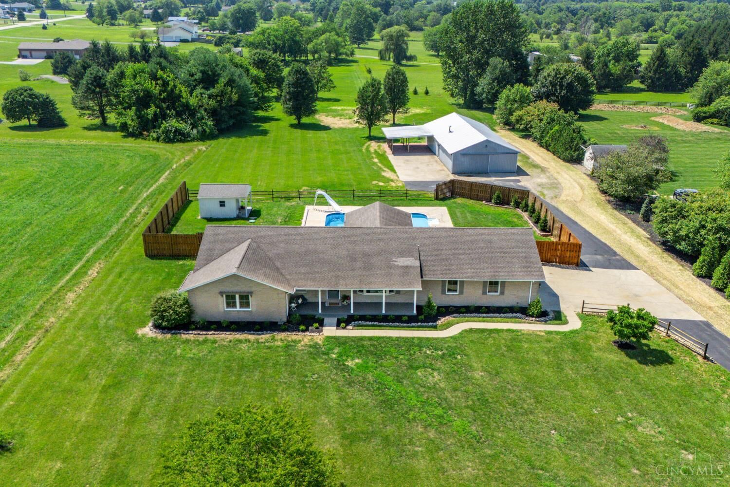Property Photo:  4605 Bunnell Hill Road  OH 45036 