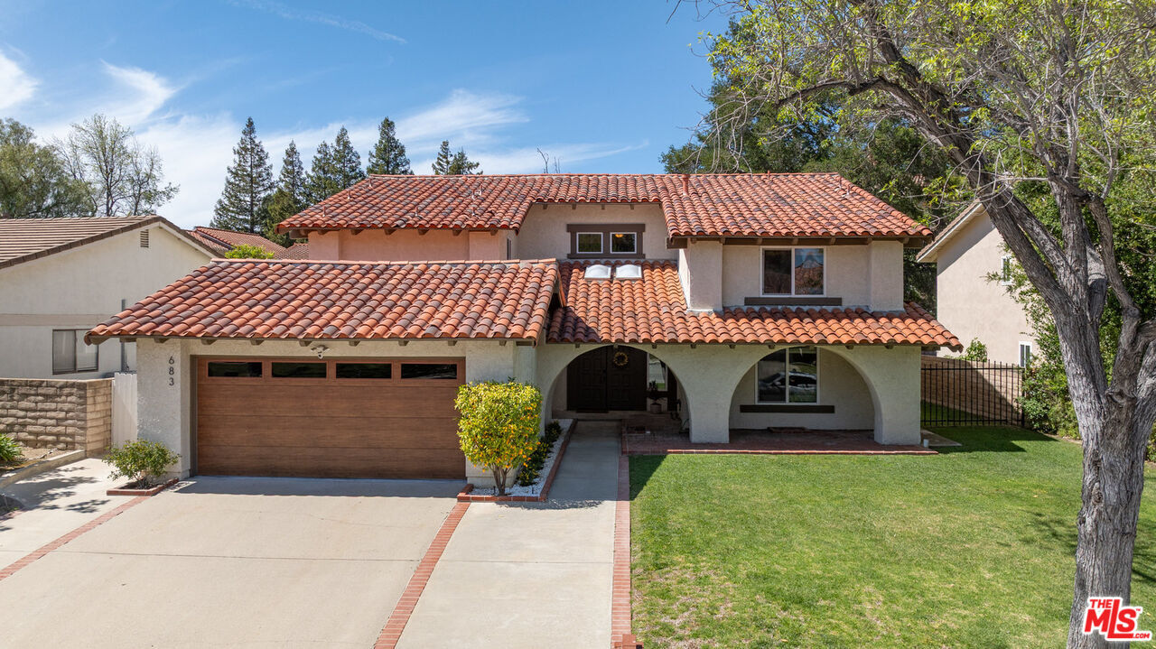 Property Photo:  683 Triunfo Canyon Rd  CA 91361 