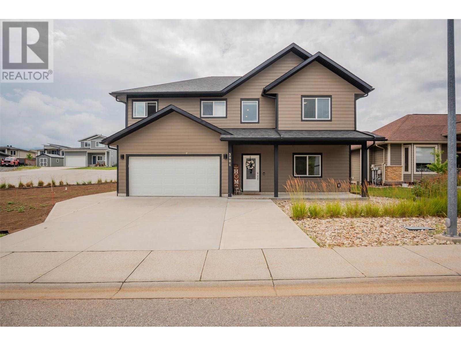 Property Photo: 3904 Grandview Drive BC V1N 4X9