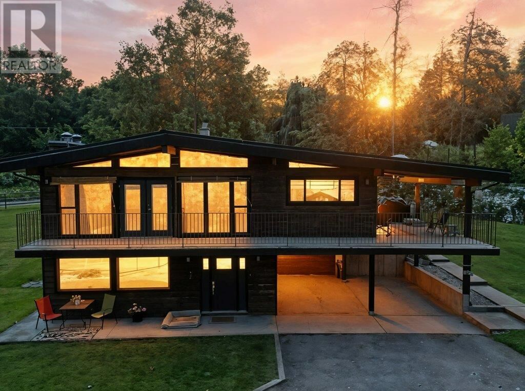 Photo de la propriété: 5790 70 Avenue BC V0E 1K0