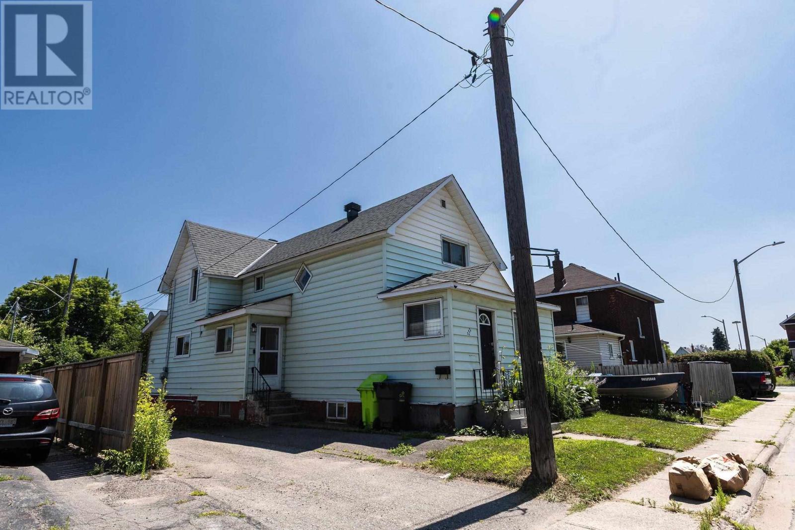 Photo de la propriété: 212 Hudson St ON P6A 1T5