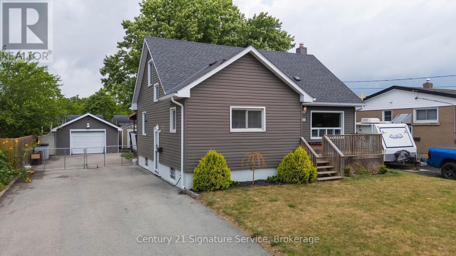 Photo de la propriété:  523 Clarence Street  ON L3K 3H3 