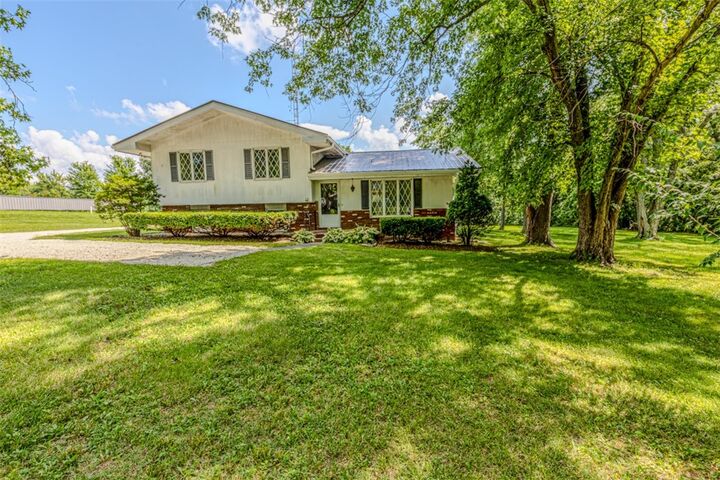 1720 State Highway 16  Shelbyville IL 62565 photo