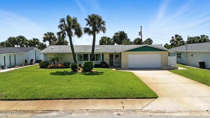 Property Photo:  792 Marvin Road  FL 32176 
