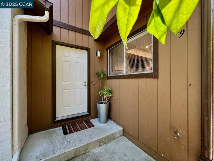 Property Photo: 549 Chabre Ct CA 94803