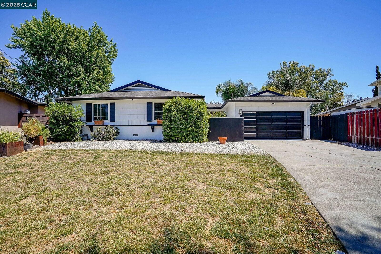 Property Photo:  69 Fordham Ct  CA 94523 