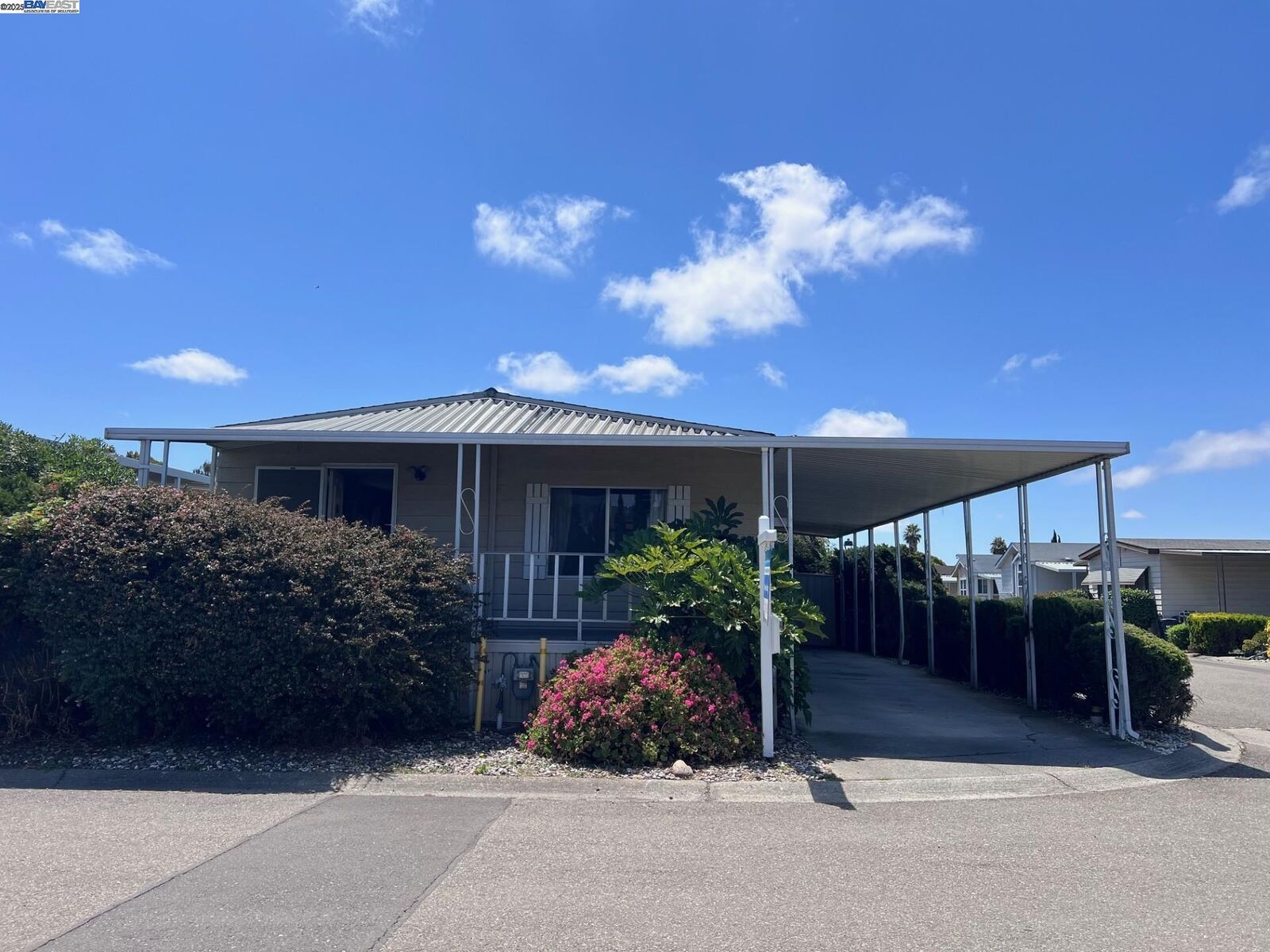 Property Photo: 1352 Chelsea Way CA 94544