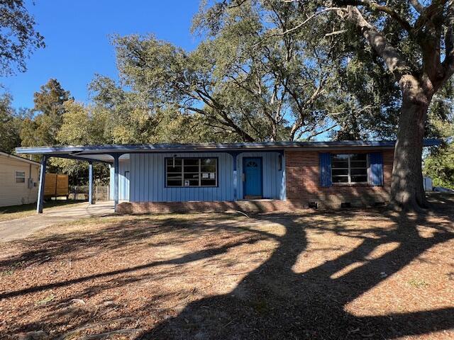 Property Photo: 6328 Shady Lane FL 32570