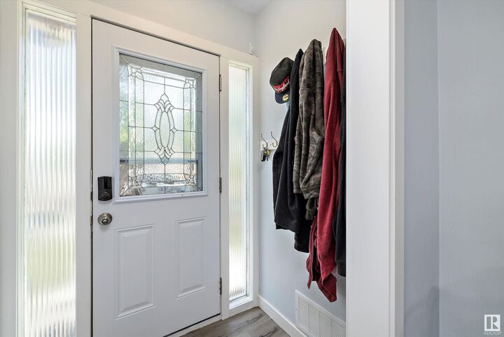 Property Photo:  12827 125 Street NW  AB T5L 0V1 