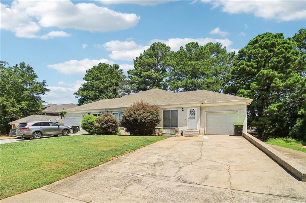 Property Photo:  2112 Fairway Court SE  GA 30013 