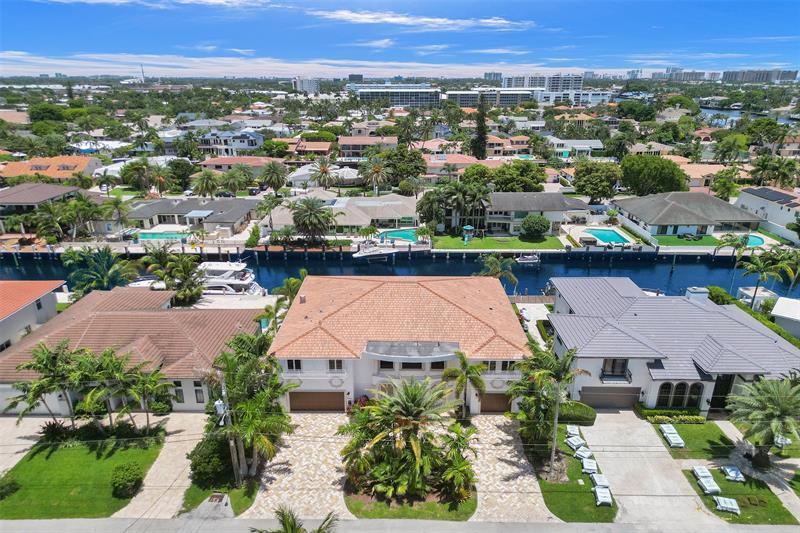 Property Photo: 3061 NE 43rd St FL 33308