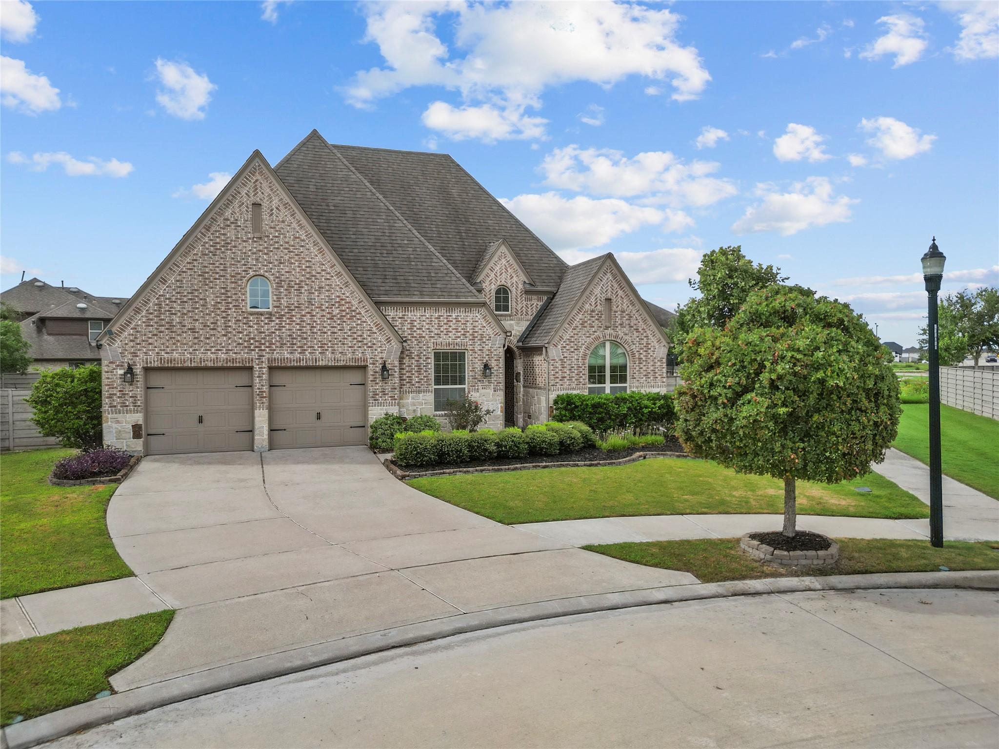 Property Photo: 4423 Willow Crest Lane TX 77578