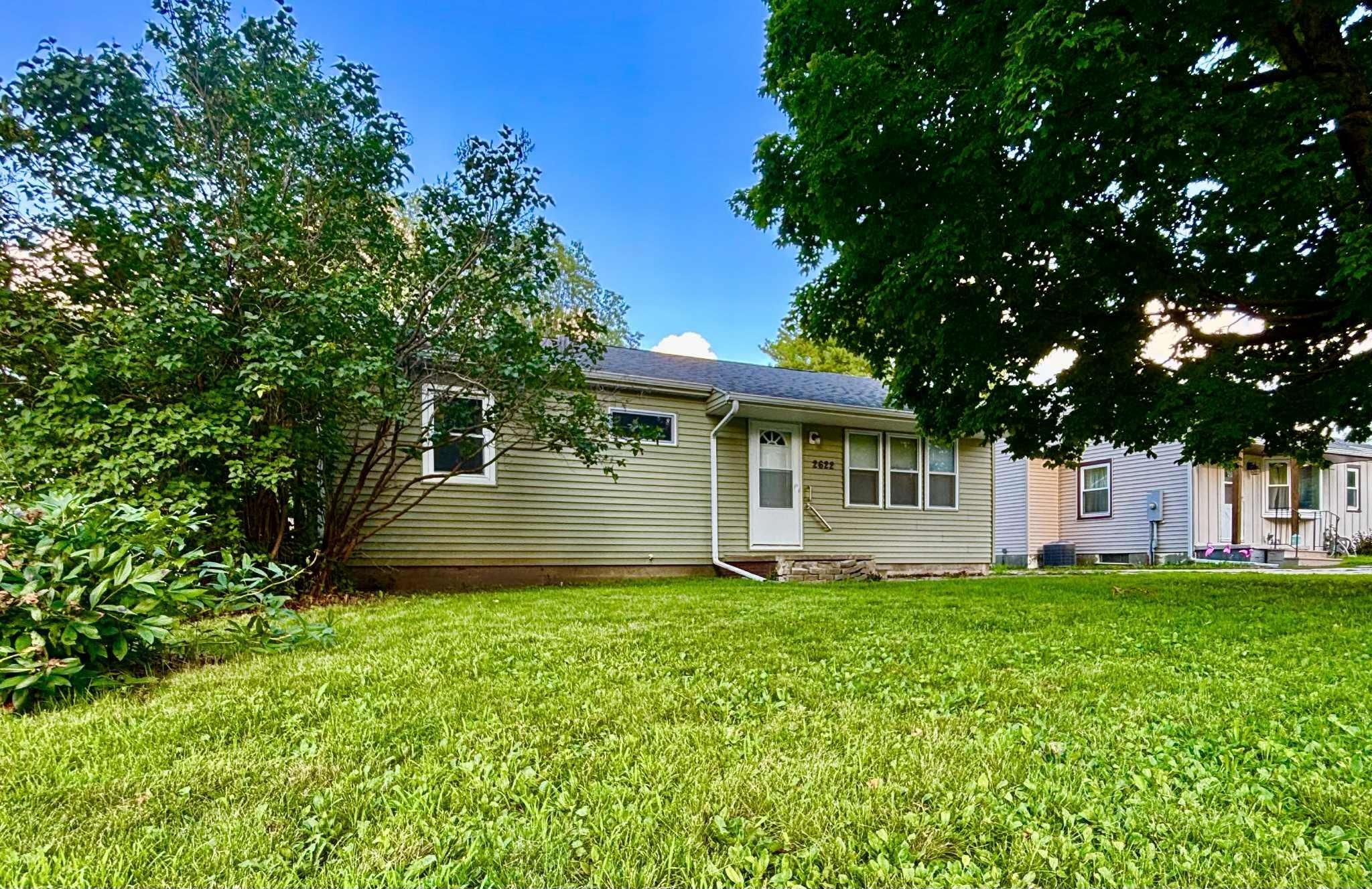 Property Photo:  2622 Garden Avenue  IA 50613 