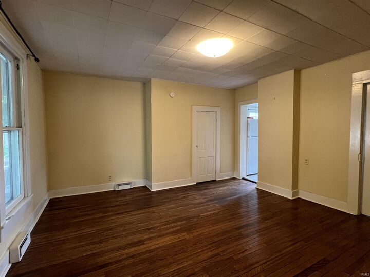 Property Photo: 1011 W Howe Street IN 47403