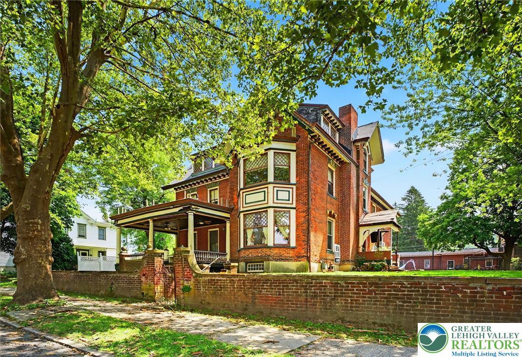 Property Photo: 218 Center Street PA 18229