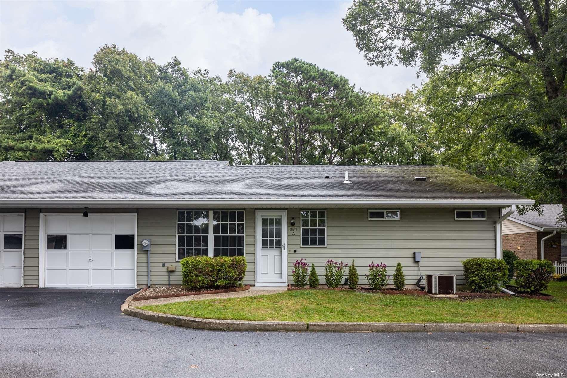 384 Woodbridge Drive A  Ridge NY 11961 photo