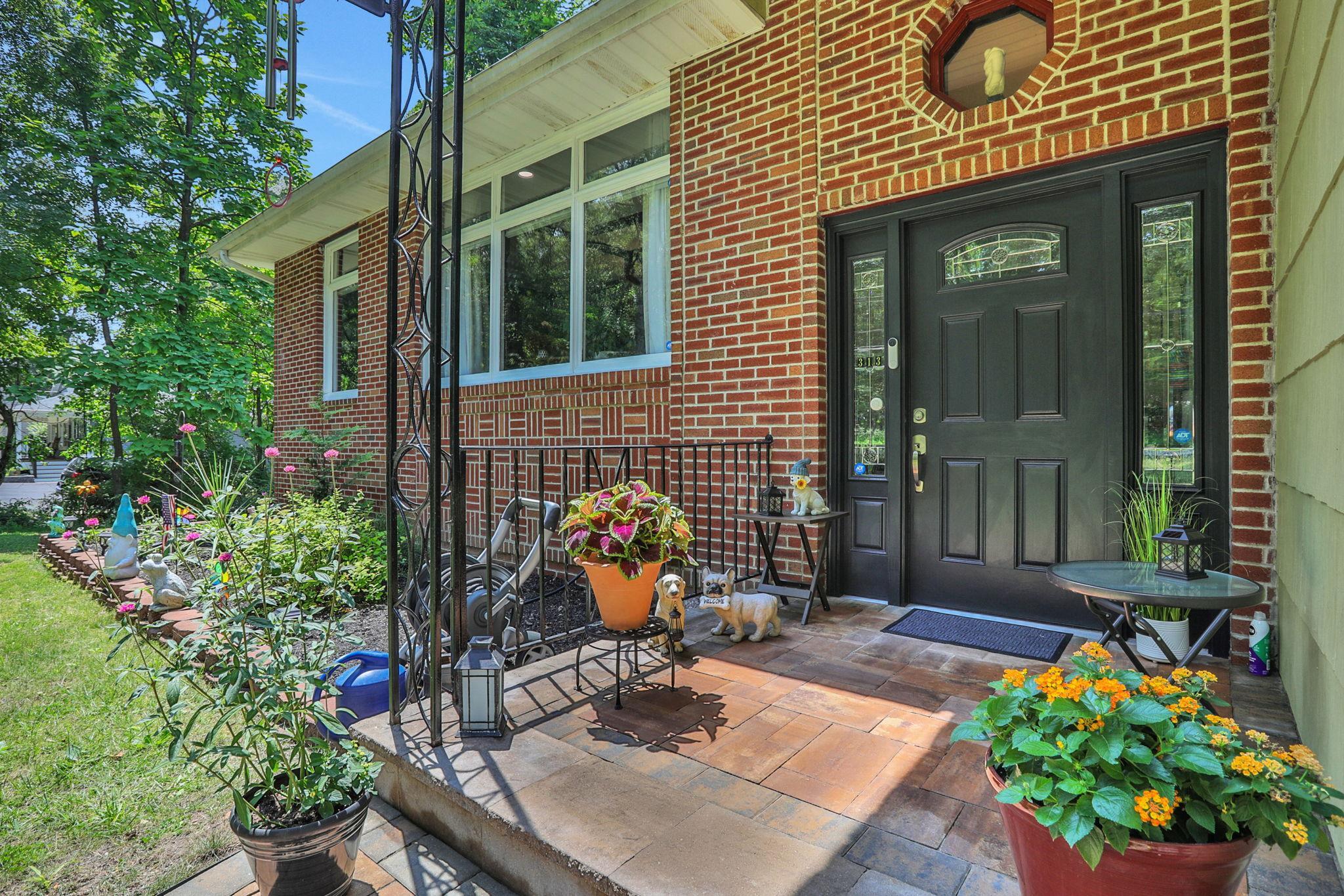Property Photo: 313 Chestnut Avenue NY 12553