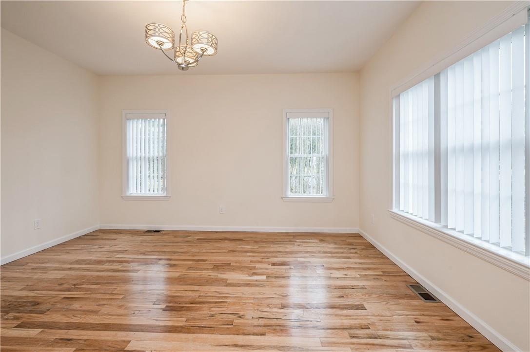 Property Photo:  9 Park Avenue  NY 10528 