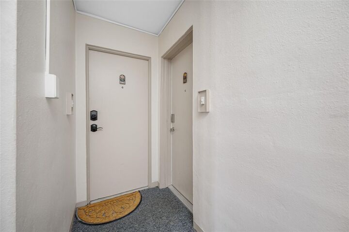 Property Photo: 6700 Sunset Way 105 FL 33706