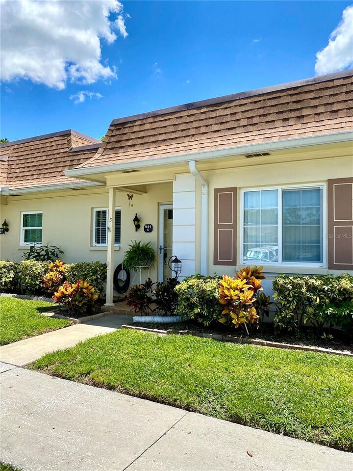 Property Photo:  1664 S Lake Avenue 5  FL 33756 