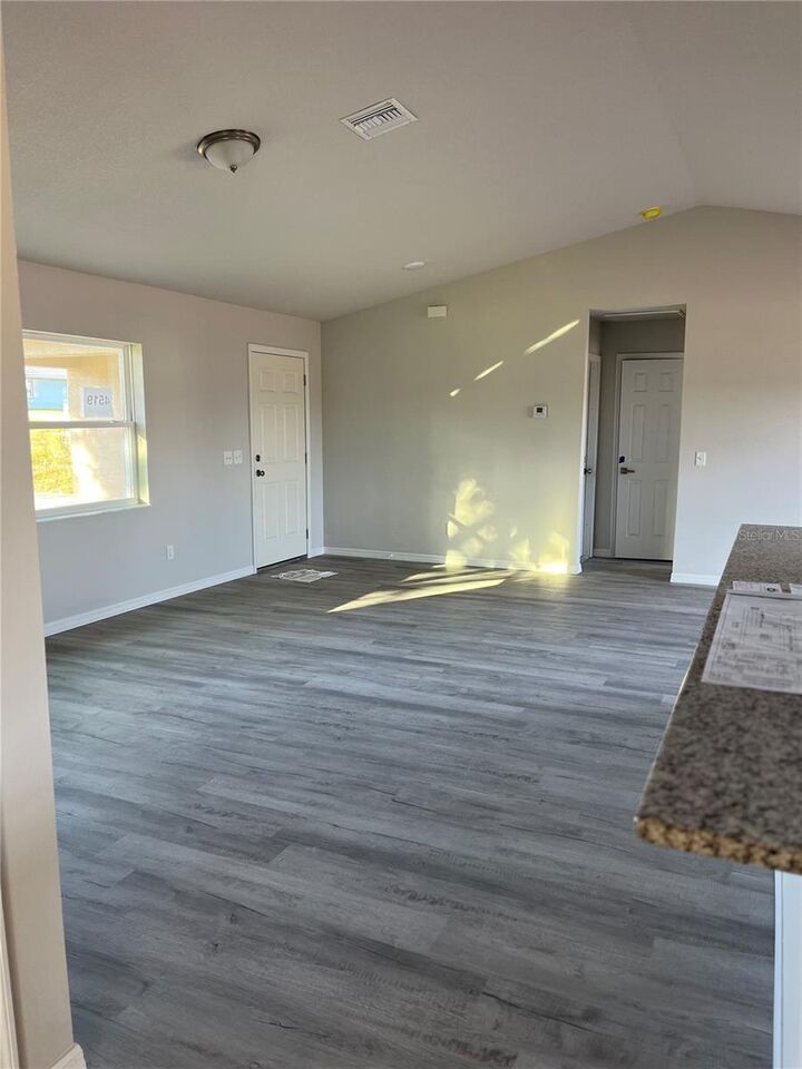 Property Photo: 4519 E Walker Street FL 34453