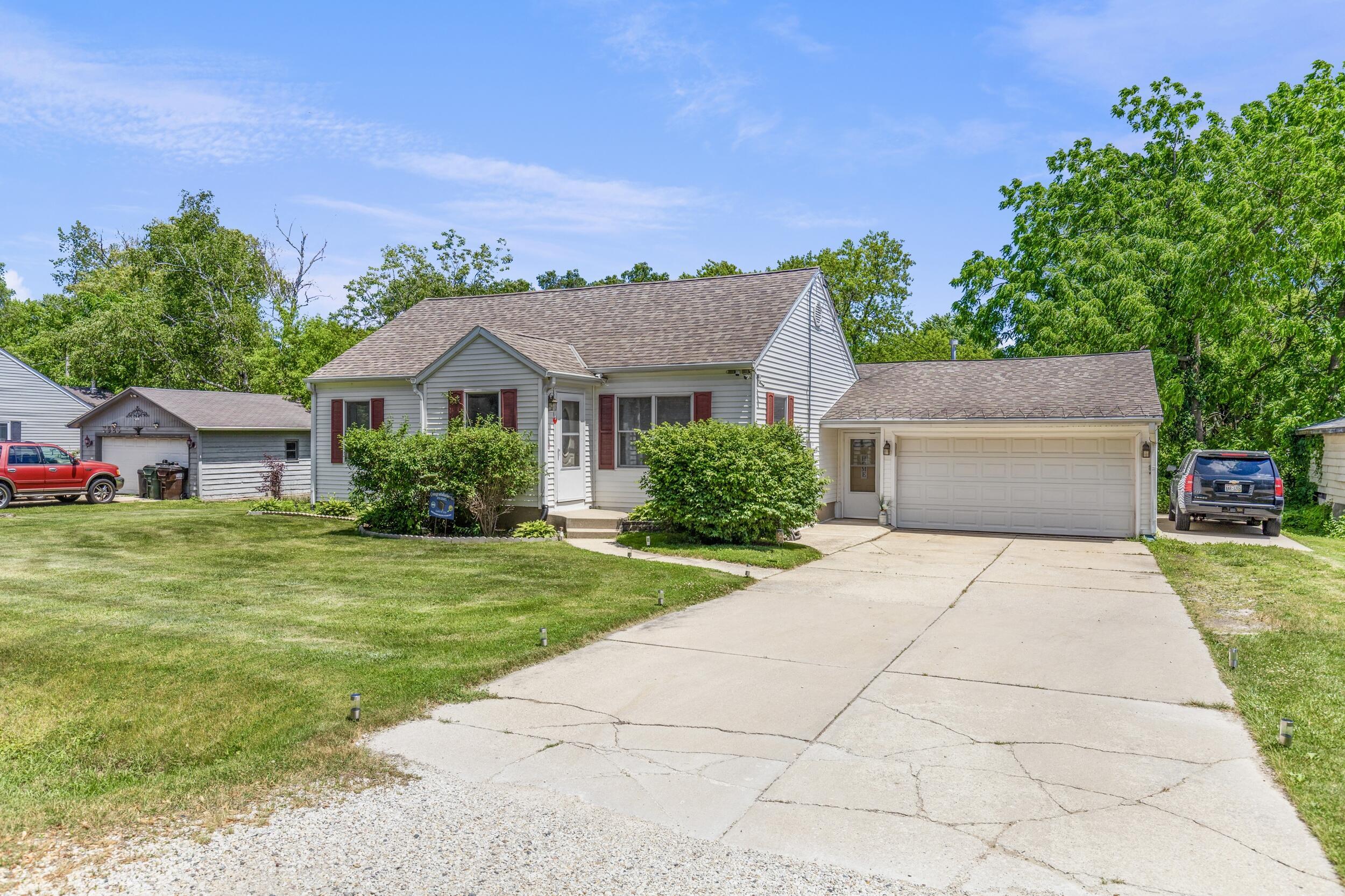 Property Photo: 7015 Cliffside Dr WI 53402
