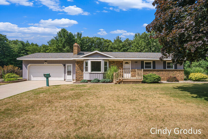 Property Photo: 2085 E 95th Street MI 49337