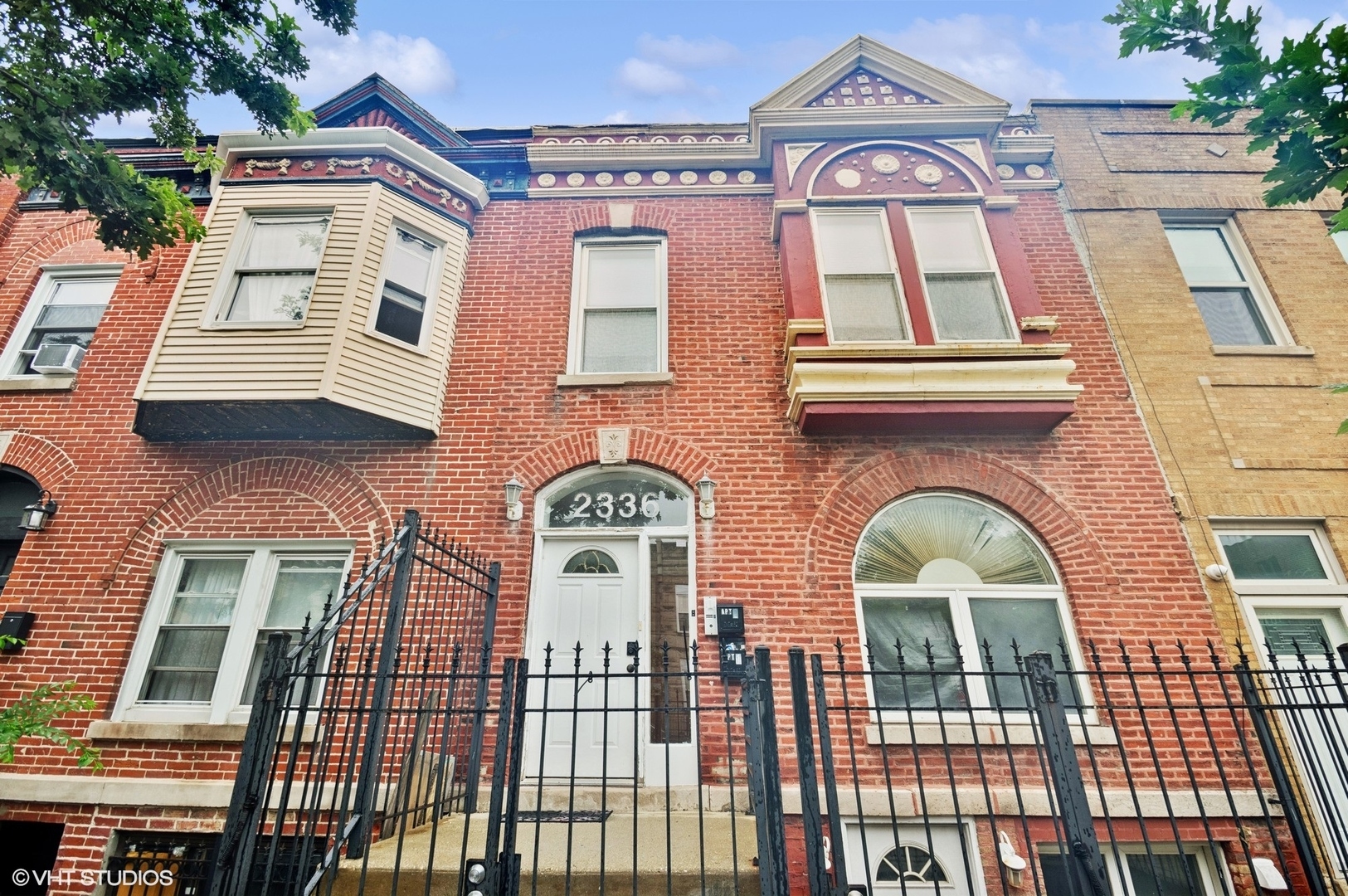 Property Photo:  2336 W Taylor Street 2  IL 60612 