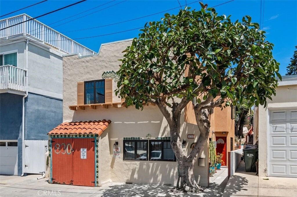 832 Cypress Avenue  Hermosa Beach CA 90254 photo