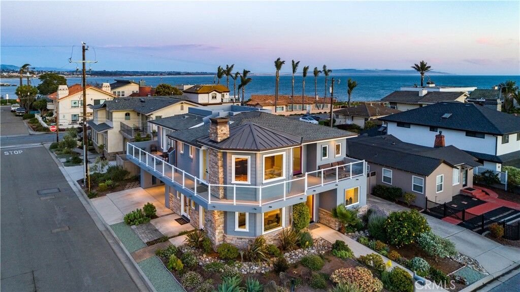 Property Photo:  427 Water  CA 93449 