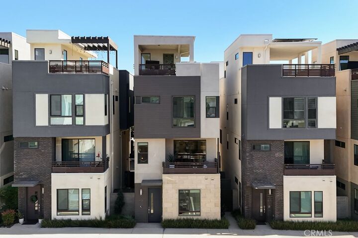 Property Photo:  608 Malibu  CA 92627 