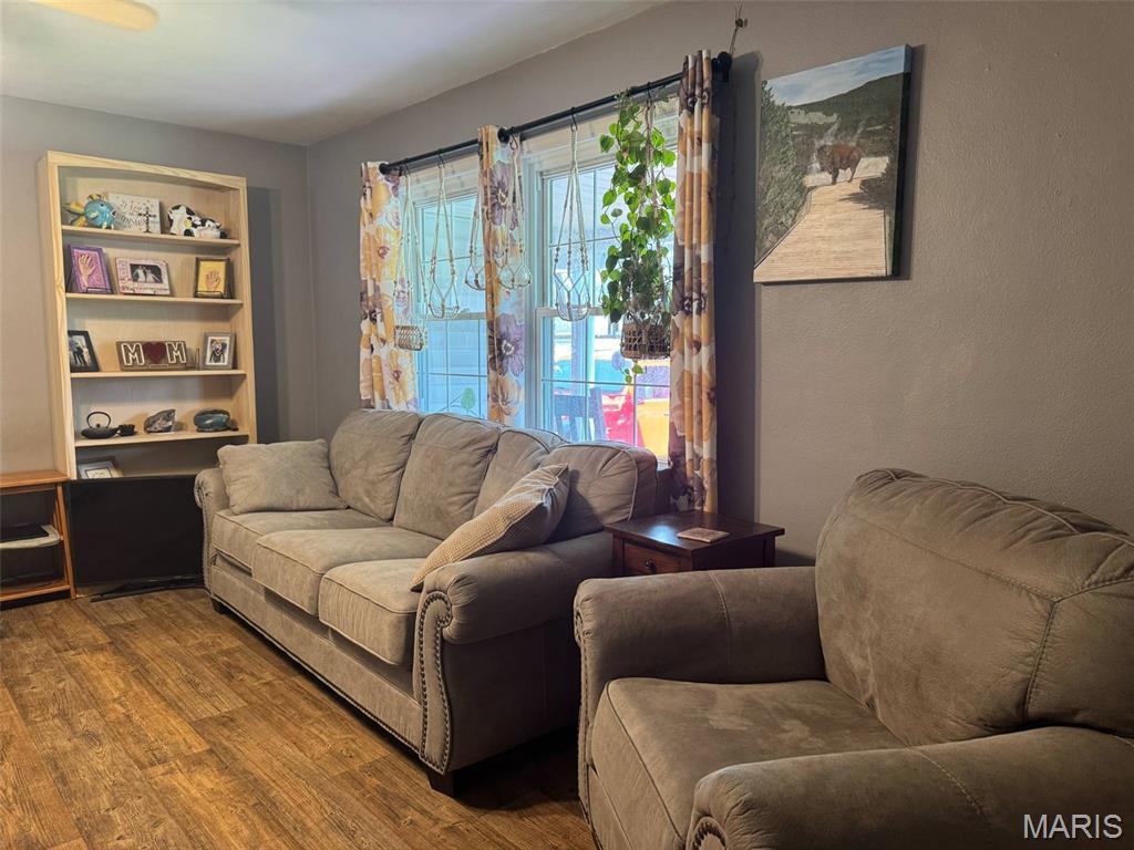 Property Photo: 147 Ash Street IL 62095