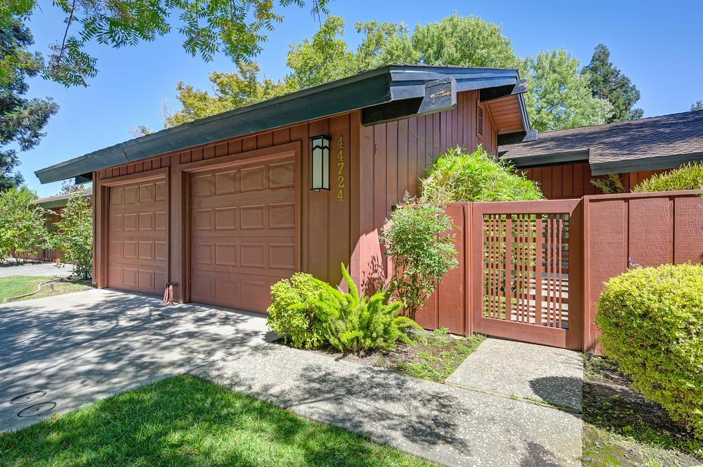 Property Photo: 44724 Garden Court CA 95618