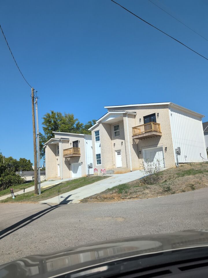 Property Photo:  4306 Old Goins Rd  TN 37211